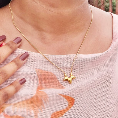 Golden Star Pendant – Minimalist Charm Necklace