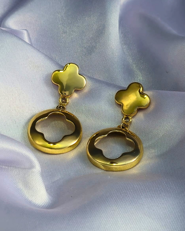 Golden Clover Drop Earrings — Modern Elegance