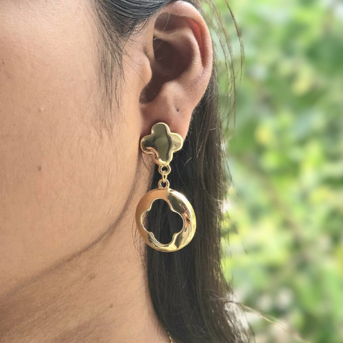 Golden Clover Drop Earrings — Modern Elegance