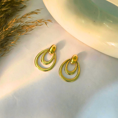 Golden Orbit Hoop Earrings – Bold, Modern Elegance